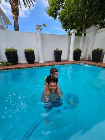 Beautiful Cape Town house gallery image 3