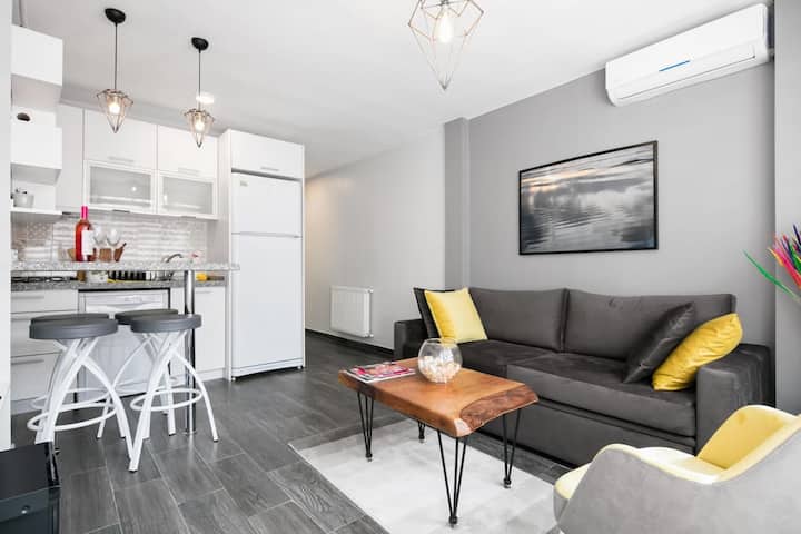 Warm Flat With A Terrace Near Taksim Square - 튀르키예