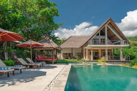 Sianti: Luxury villa with amazing sea view!