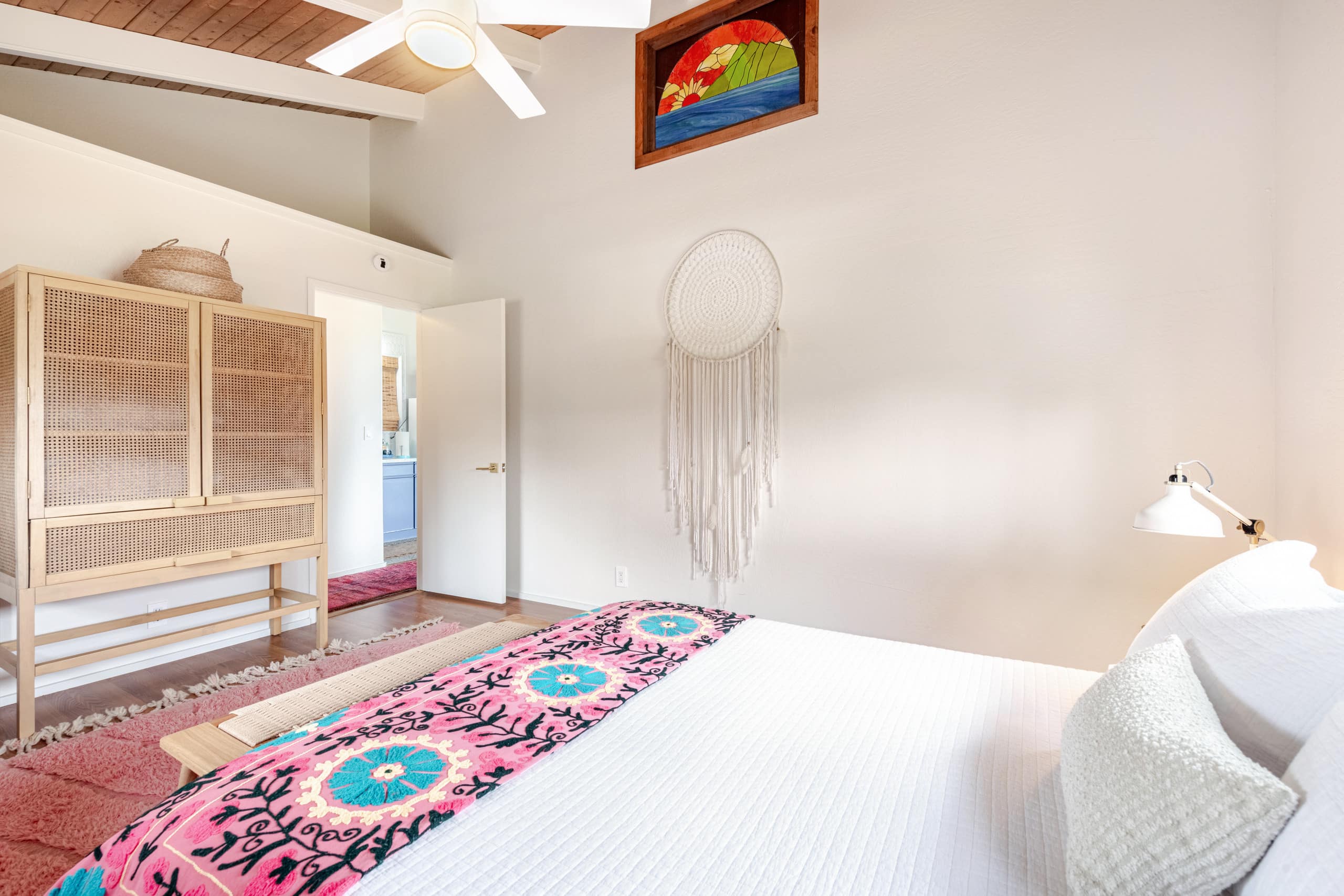 Professional Design  Ocean View  Private Apartment - Image 19