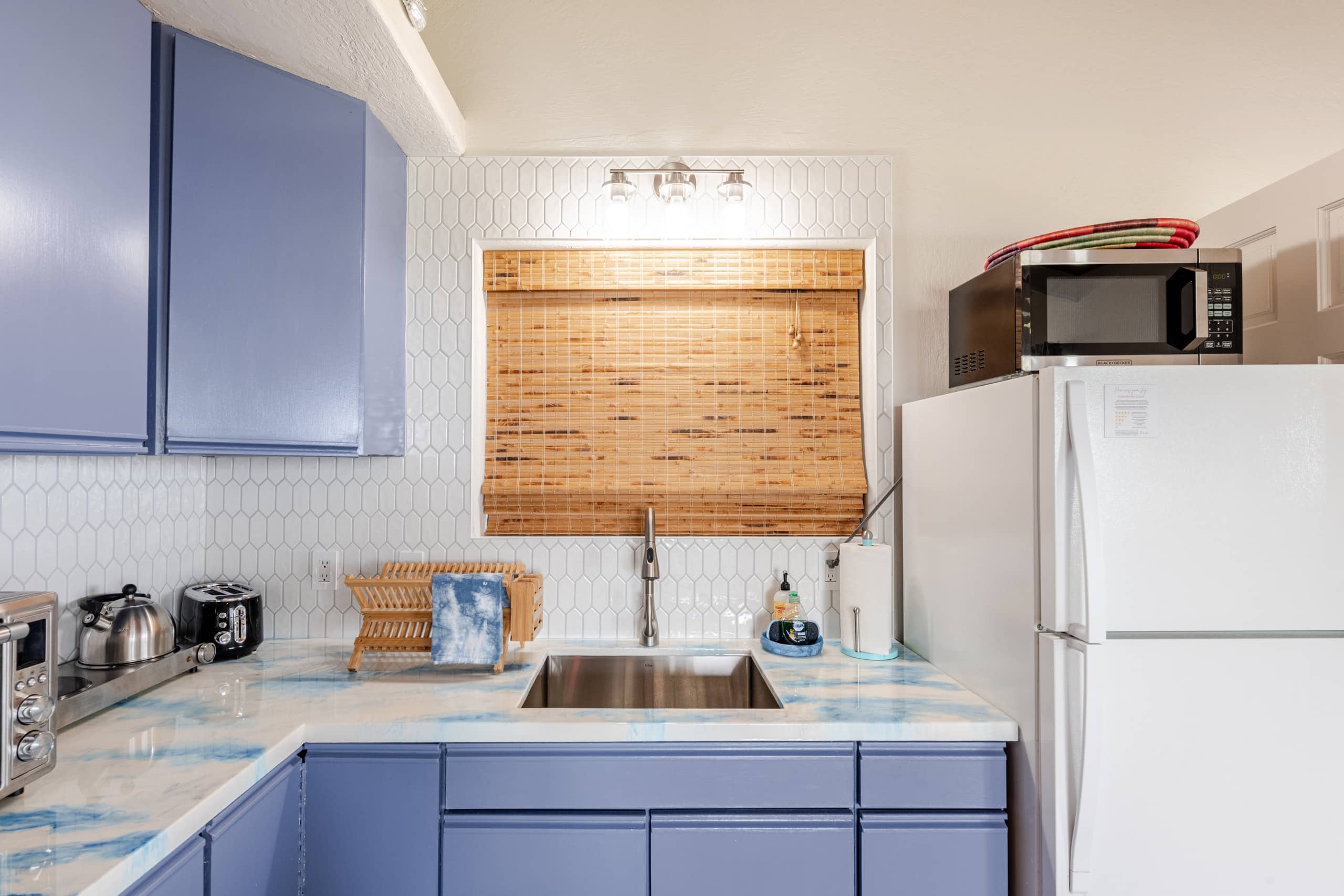 Professional Design  Ocean View  Private Apartment - Image 11