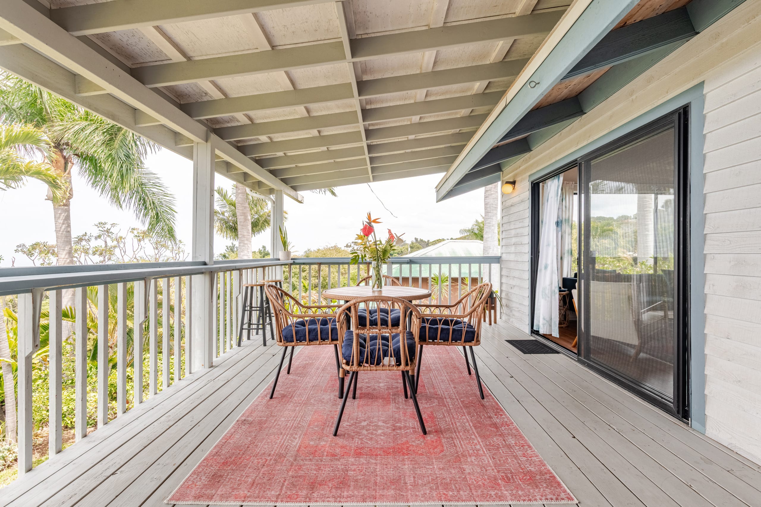 Professional Design  Ocean View  Private Apartment - Image 7