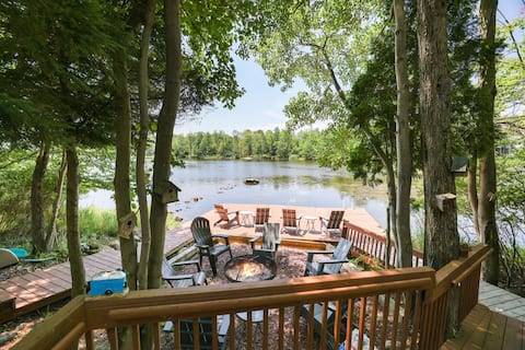 Lakefront, Private Dock & Kayaks, Game room