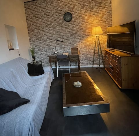 Independent room near Loire bike path