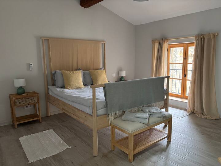 საძინებელი 3