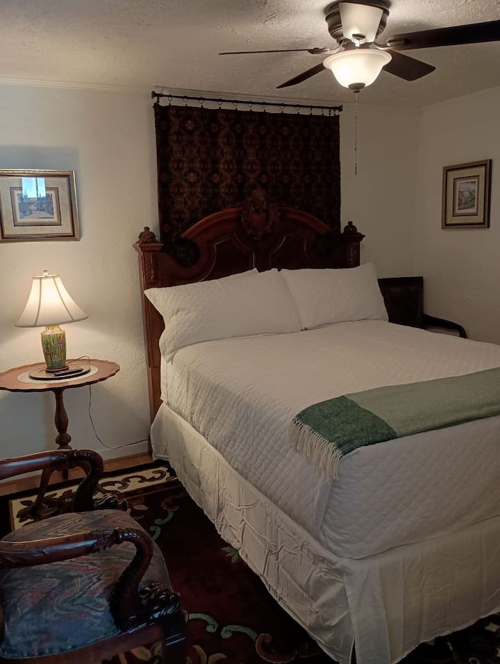 เตียงควีนไซส์ที่สะดวกสบาย 