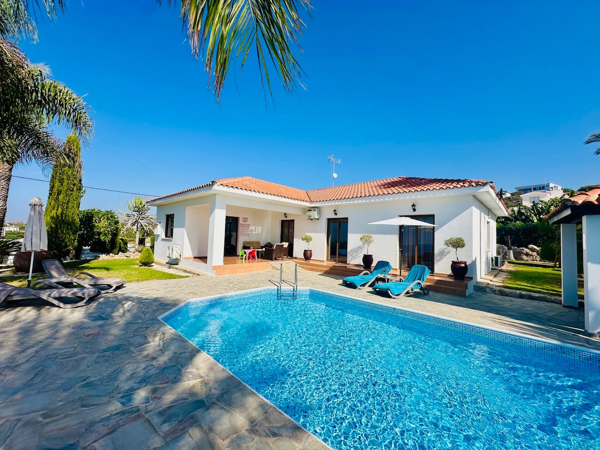 Kato Paphos Villa Vacation Rentals - Paphos, Cyprus | Airbnb
