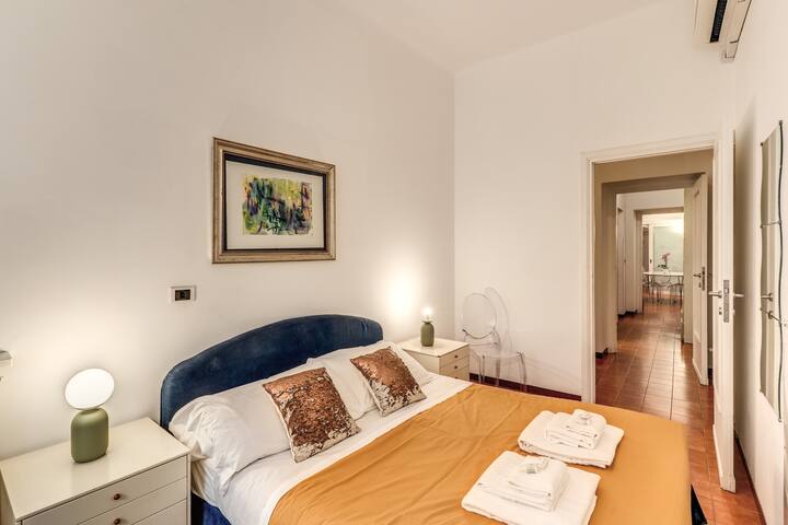 Cozy Apt. Near Piazza Navona | 4 AC, WiFi, Heat gallery image 4