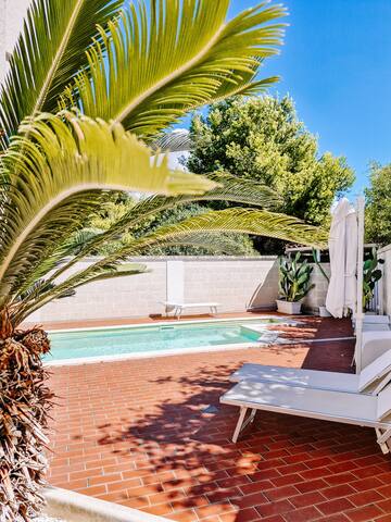 “Piscina dei Mari” 3 appartamenti- 10 posti letto