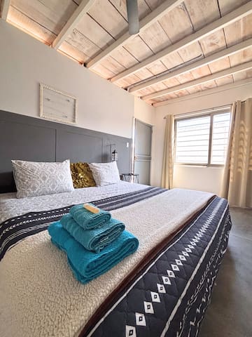 Entire home with 1 bedrooms in Ciudad de Guatemala - Suite Privada/1km del aeropuerto