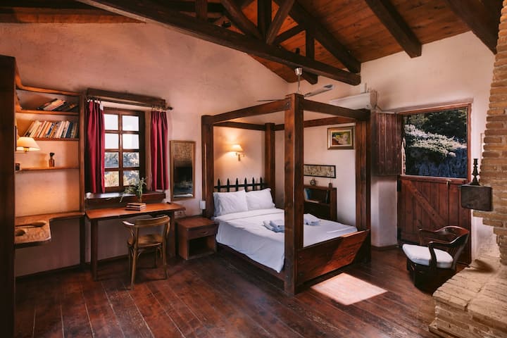 Chryssa's room - extra single bed available. This is the bedroom with the most floor space, so also suitable if you need a cot or toddler bed. We have two of each!