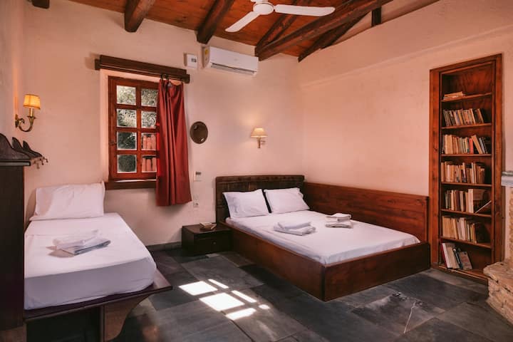 Turkish room - one double bed and one single bed