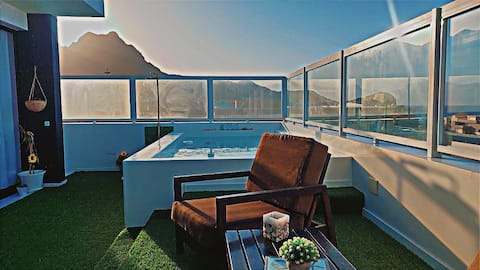 New Luxury PH w/Private Pool-city&ocean view