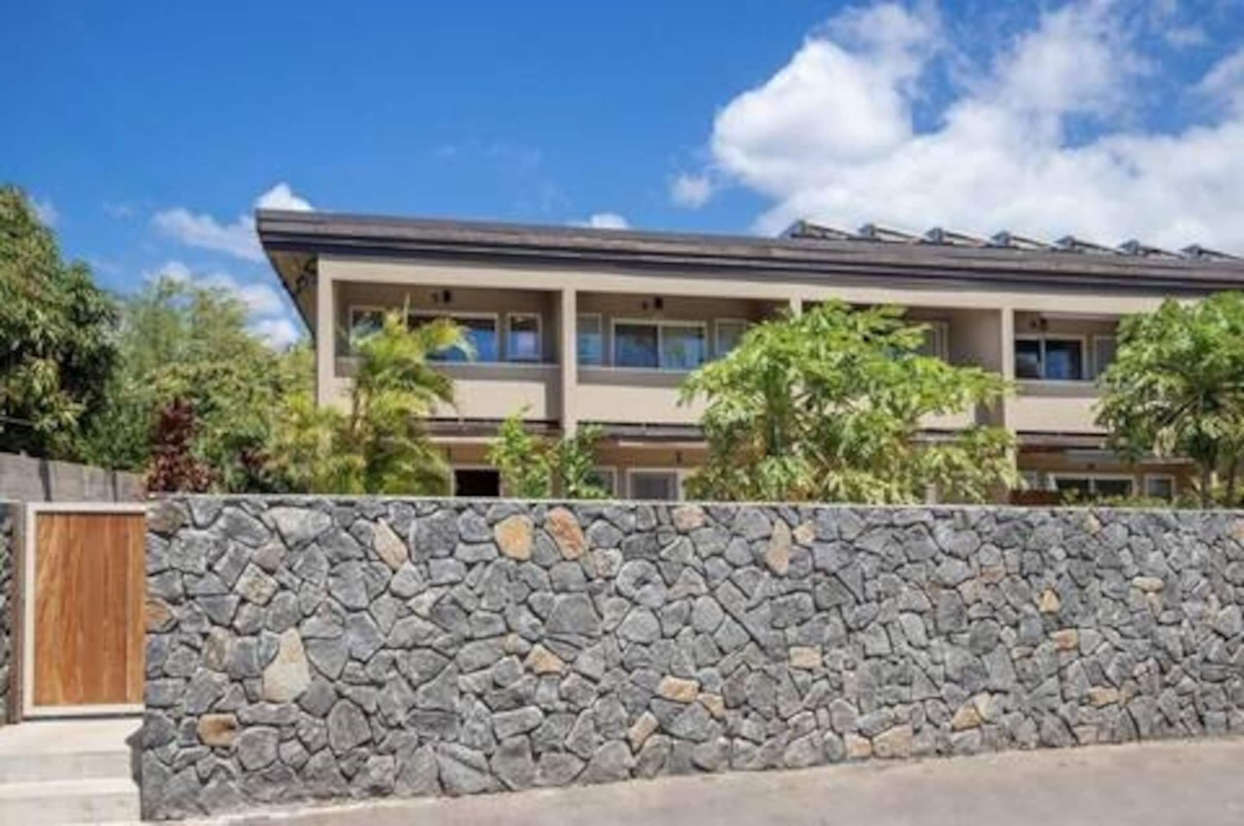 Condo in Kihei · ★4.93 · 1 bedroom · 2 beds · 1 private bath - Image 15