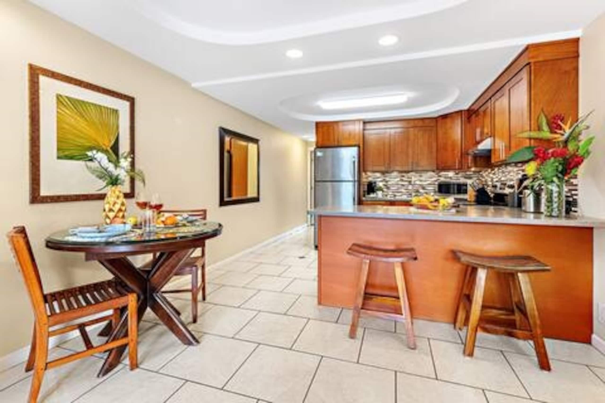 Condo in Kihei · ★4.93 · 1 bedroom · 2 beds · 1 private bath - Image 9