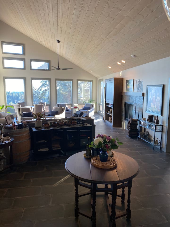 Balanza Vineyard Guest House - Newberg, OR