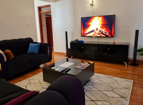 Rossyln Home close to UN and Village Market.