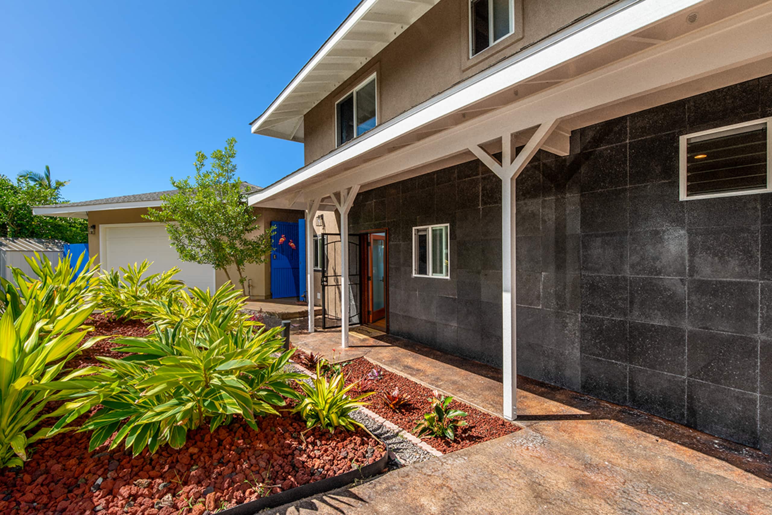 Home in Kailua-Kona · ★5.0 · 2 bedrooms · 2 beds · 2.5 baths - Image 17