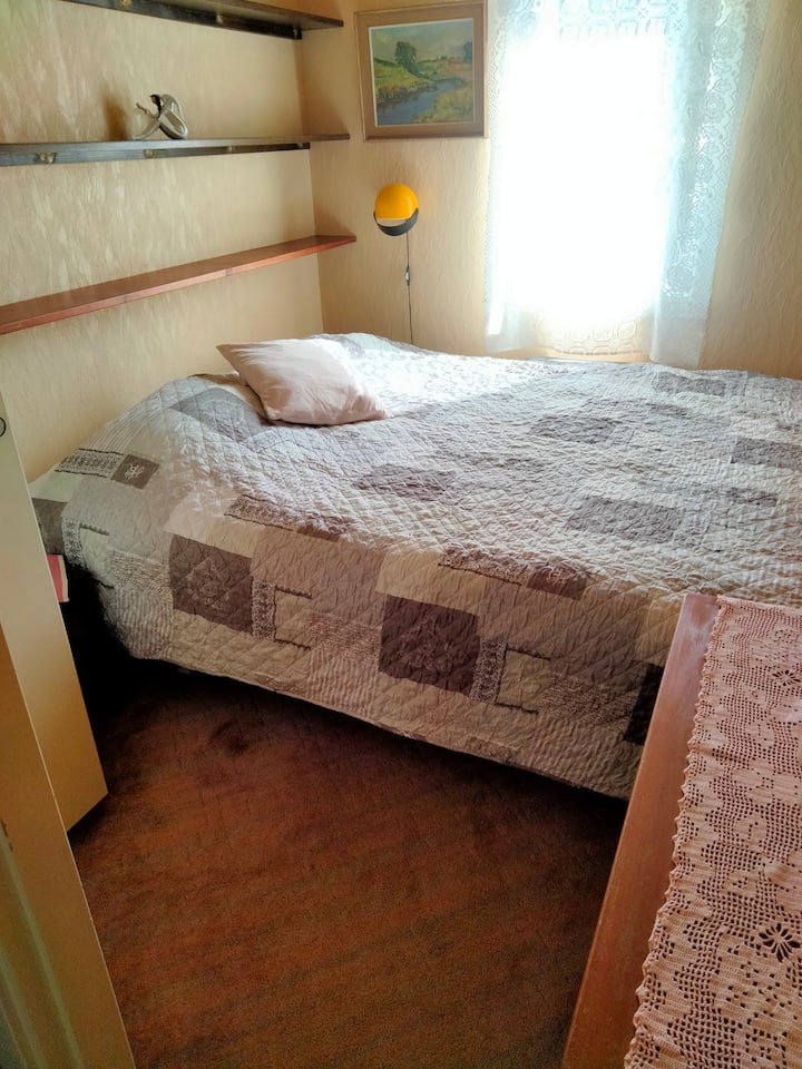 เตียงคู่ 180 ซม. ตู้เสื้อผ้าตู้ลิ้นชัก 3 ลิ้นชัก