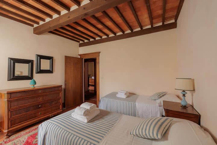 საძინებელი 3