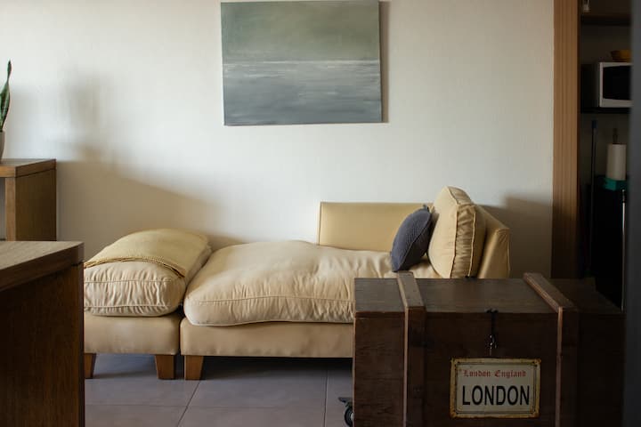 Industrial studio apartment in Tigre with private parking