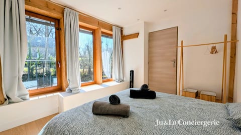 Large cozy farmhouse – 14 people