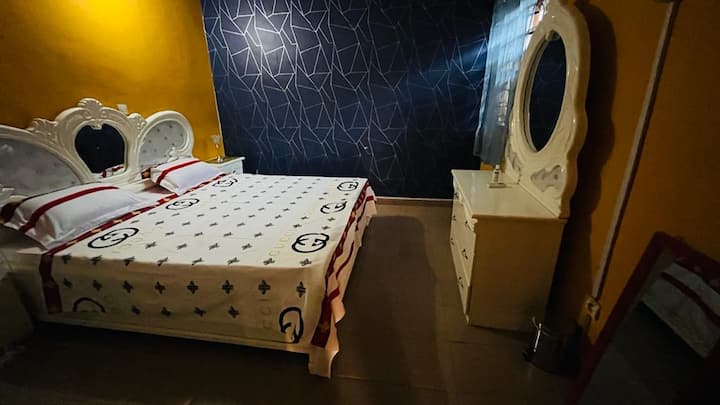 غرفة النوم 1