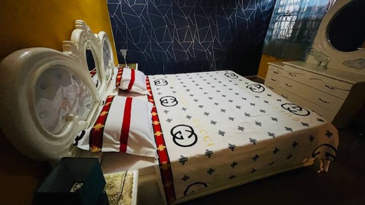 غرفة النوم 2