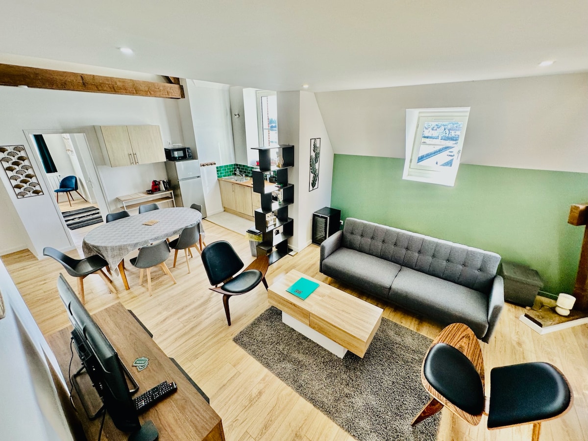 Top Airbnb: L'Herboriste – Le 302 – Grand Loft – Gien center in Gien