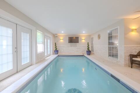 Oasis (Private Indoor Heated Pool, Game Room)