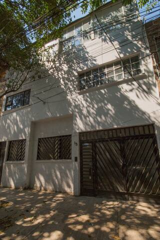 Bonita y Amplia Corazón Roma Condesa gallery image 2