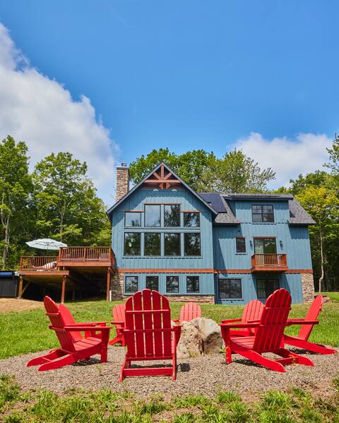 New Pool | 5 min to ski | Hot Tub | EV Charger