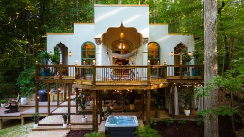 The Flying Carpet Moroccan Treehouse Luxury Exotic