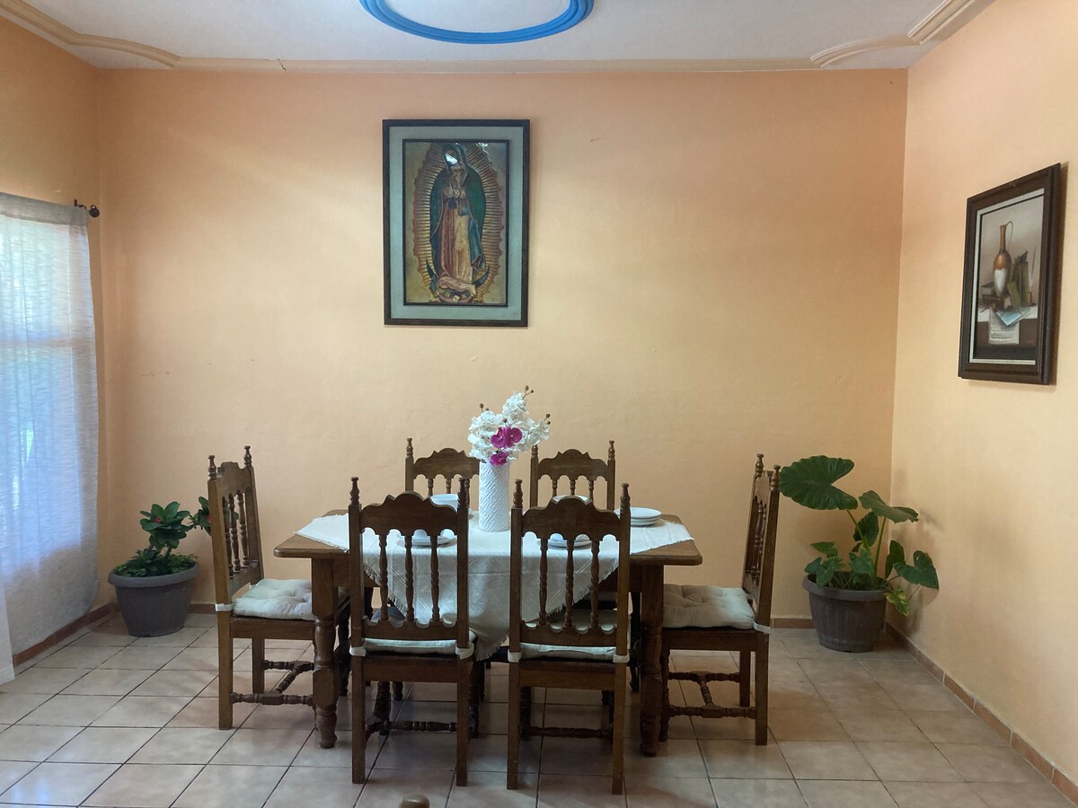 Airbnb con mejor rendimiento: Beautiful and spacious "Casa Angeles" en La Peñita De Jaltemba