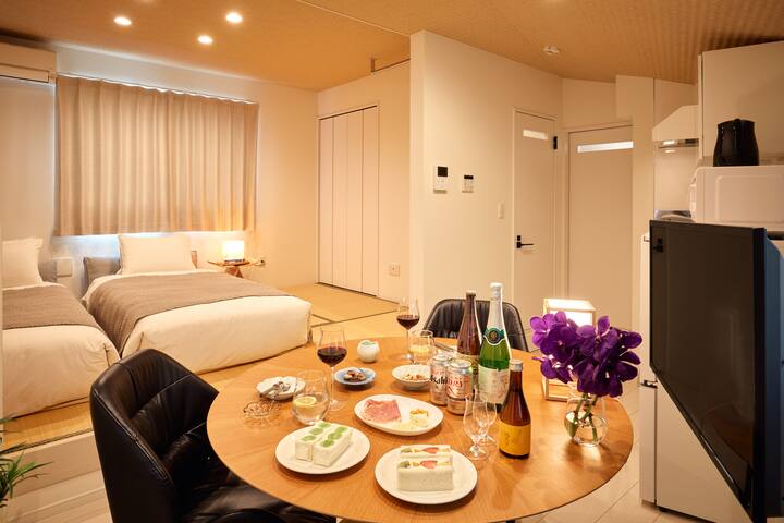Shibuya 1 Stop! Comfy Apt 2BD /2BA. Up to 6 PPL. gallery image 3
