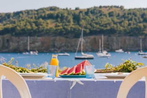 5-suite home with garden Cala Montgó L’Escala