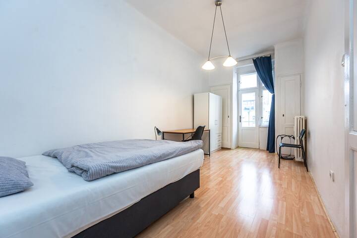 Safarikova 18 apartment VII. gallery image 3