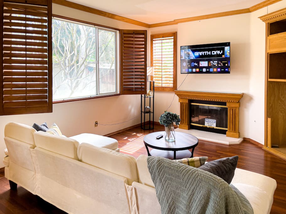 Spacious Serene Home by SycamorePark | HonestHomes