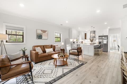 Kennesaw Charm- 3 min to KSU & Downtown Kennesaw!