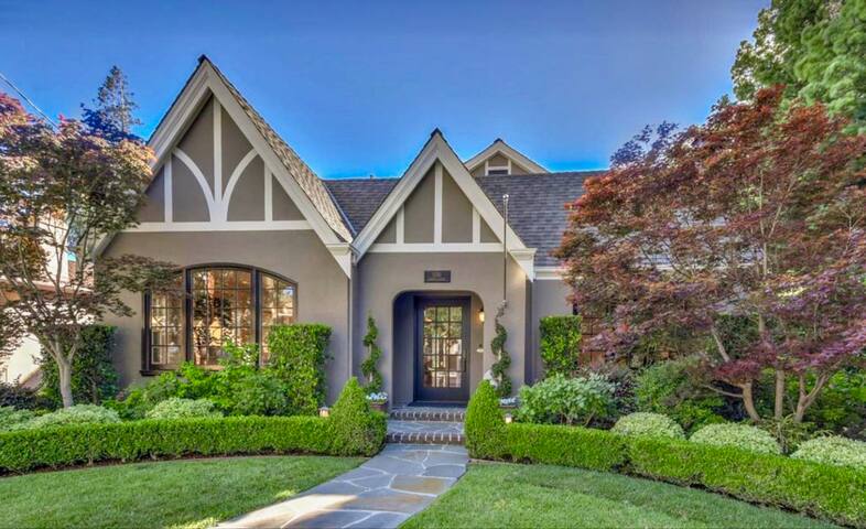 Charming Country Style Tudor Home Near Downtown SJ gallery image 5