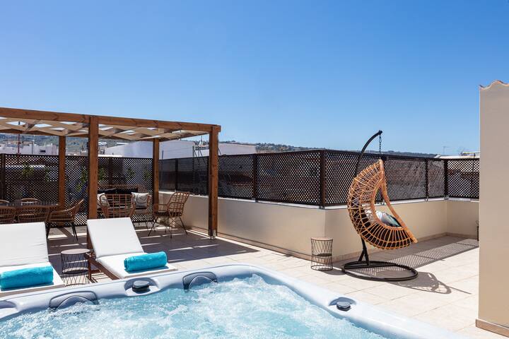 The Old Town Gem gallery image 2