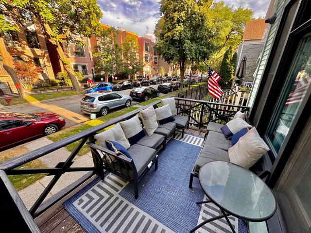 As Seen on TV: Safest Area Lincoln Park Duplex gallery image 3