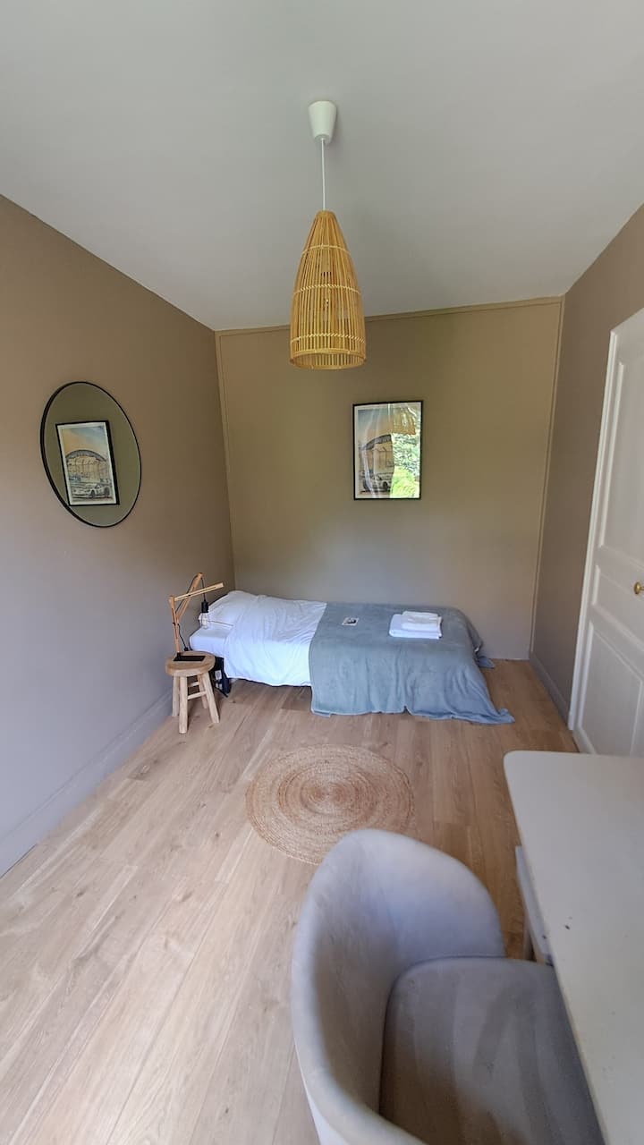 საძინებელი 3