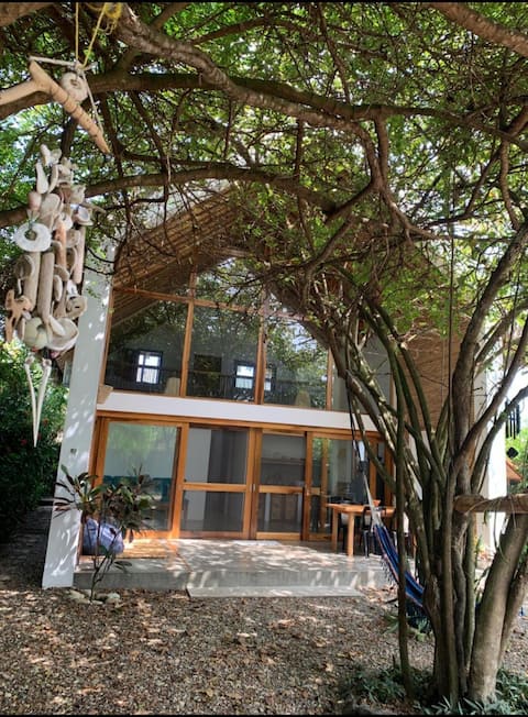 Beautiful house in the center of Ayampe