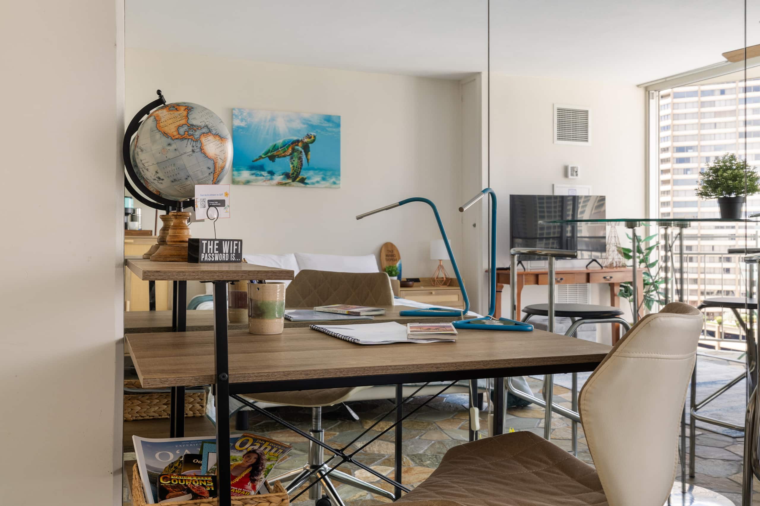 Condo in Honolulu · ★4.96 · Studio · 1 bed · 1 shared bath - Image 3