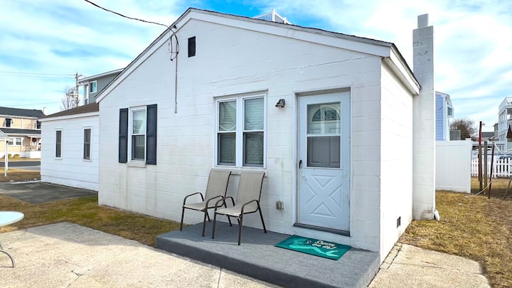 Cozy Beach Hideaway In North Wildwood - North Wildwood, NJ