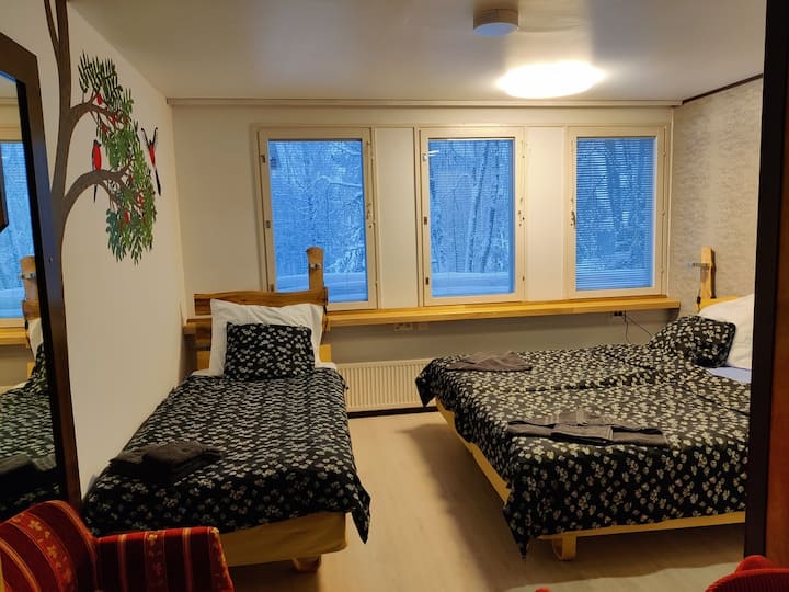 Chumba cha 9 cha kulala: vyumba 3, choo na bafu