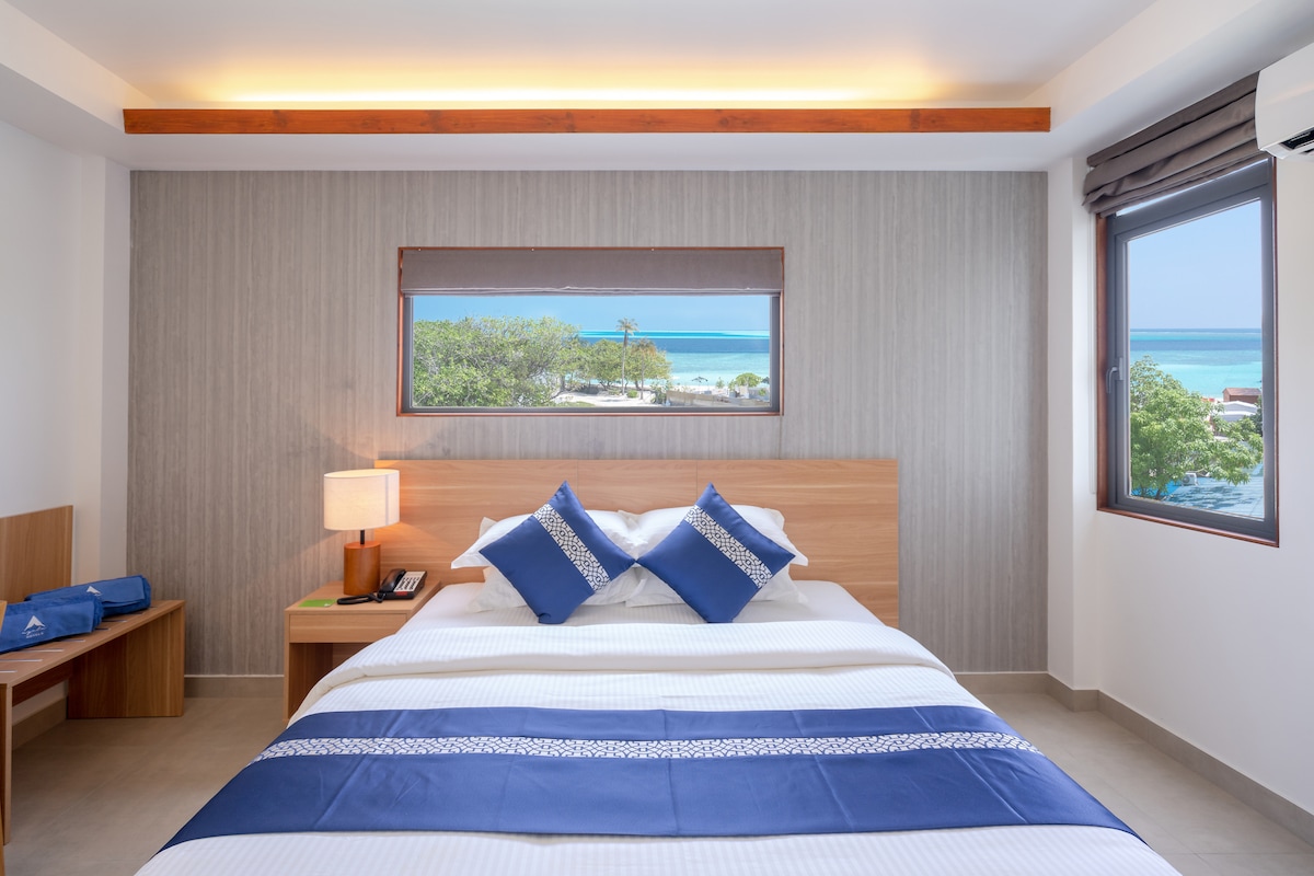 Welcome to the Sunny Side of Life, Gulhi Island  Maldives  