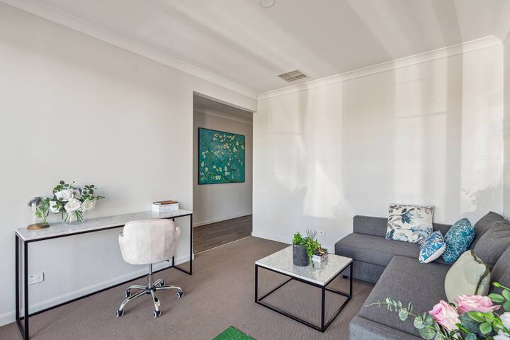 Shine Point Cook - Elegant Home Sweet Home - Point Cook
