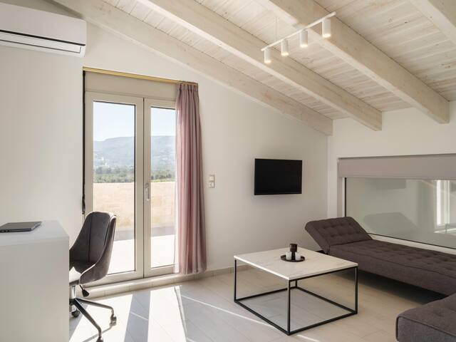 Aegean Beauty Villa. Panoramic views to the sea! gallery image 4